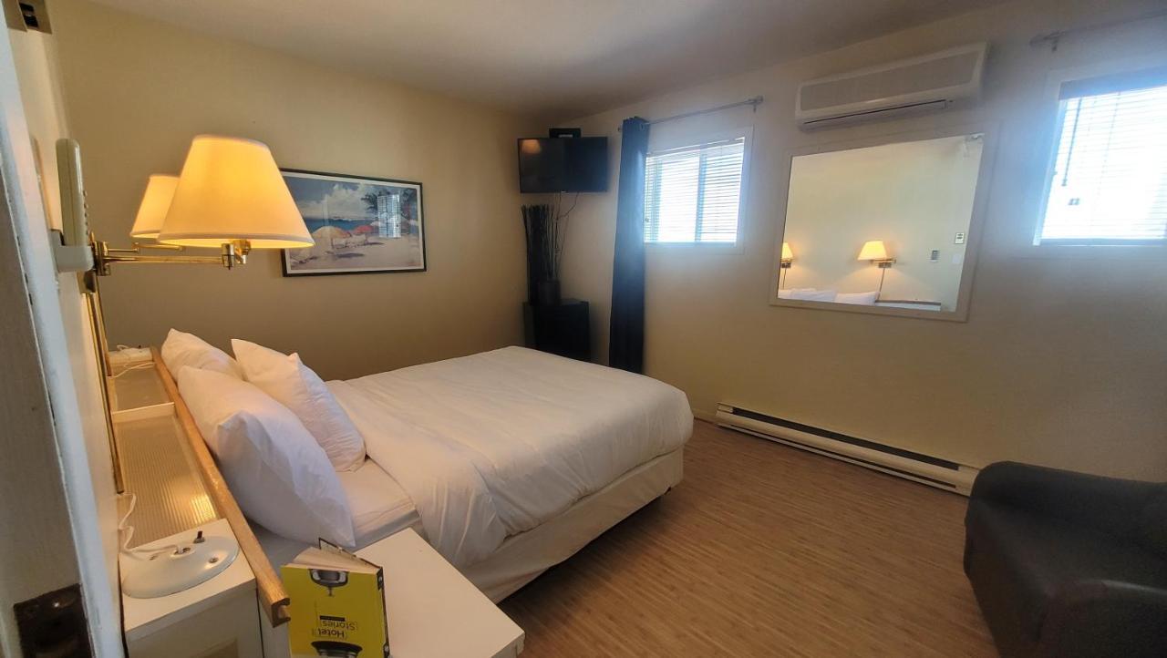 Hotel Aquamer Carleton-sur-Mer Екстер'єр фото